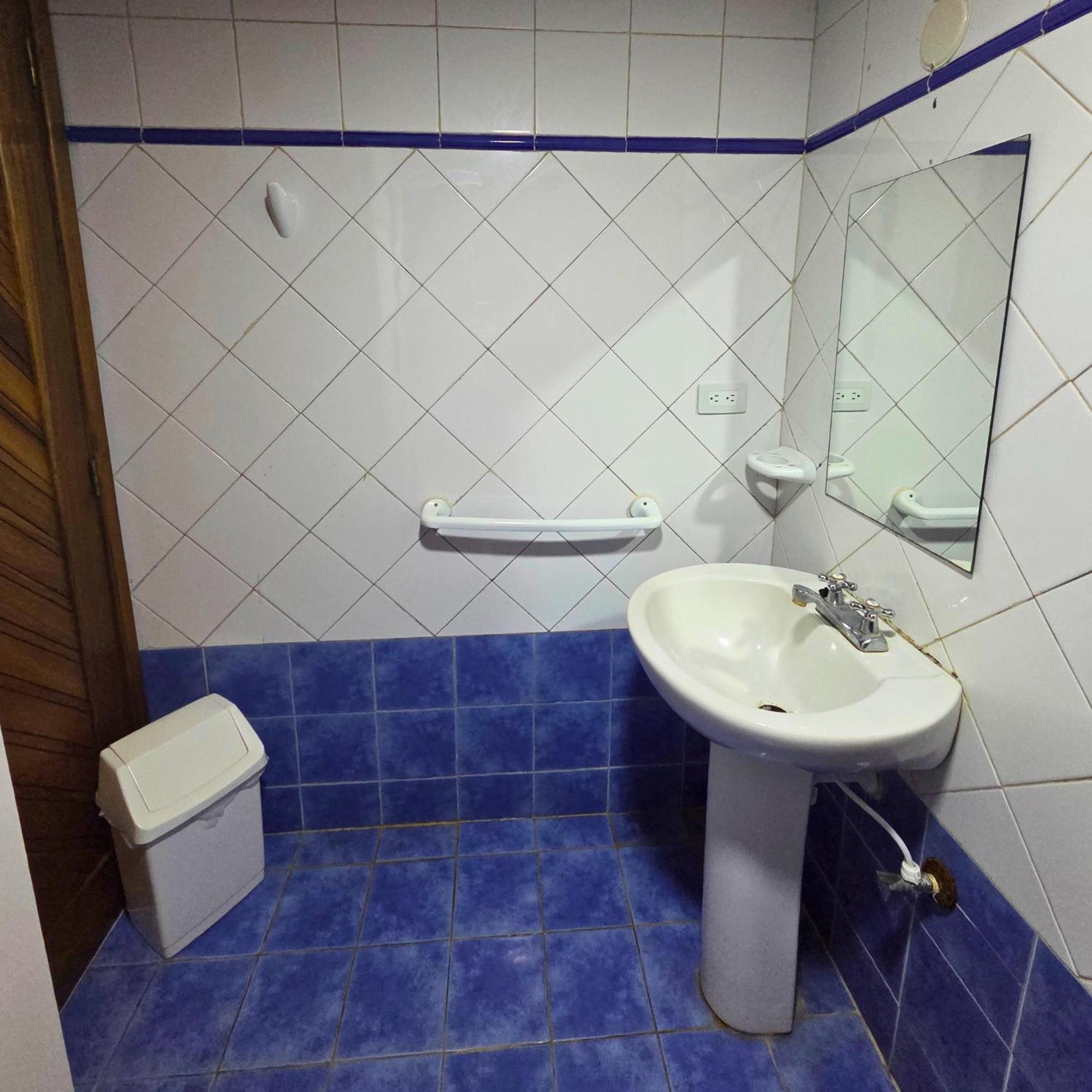 Tucacas, Frente Al Mar, Piscina Y Playa Privada Appartement Buitenkant foto